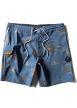 Load image into Gallery viewer, Soren Wavy West 17&quot; Boys Boardshort - KS Boardriders Surf Shop